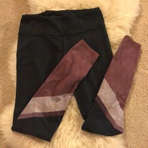 Alo Yoga Leggings. Size S